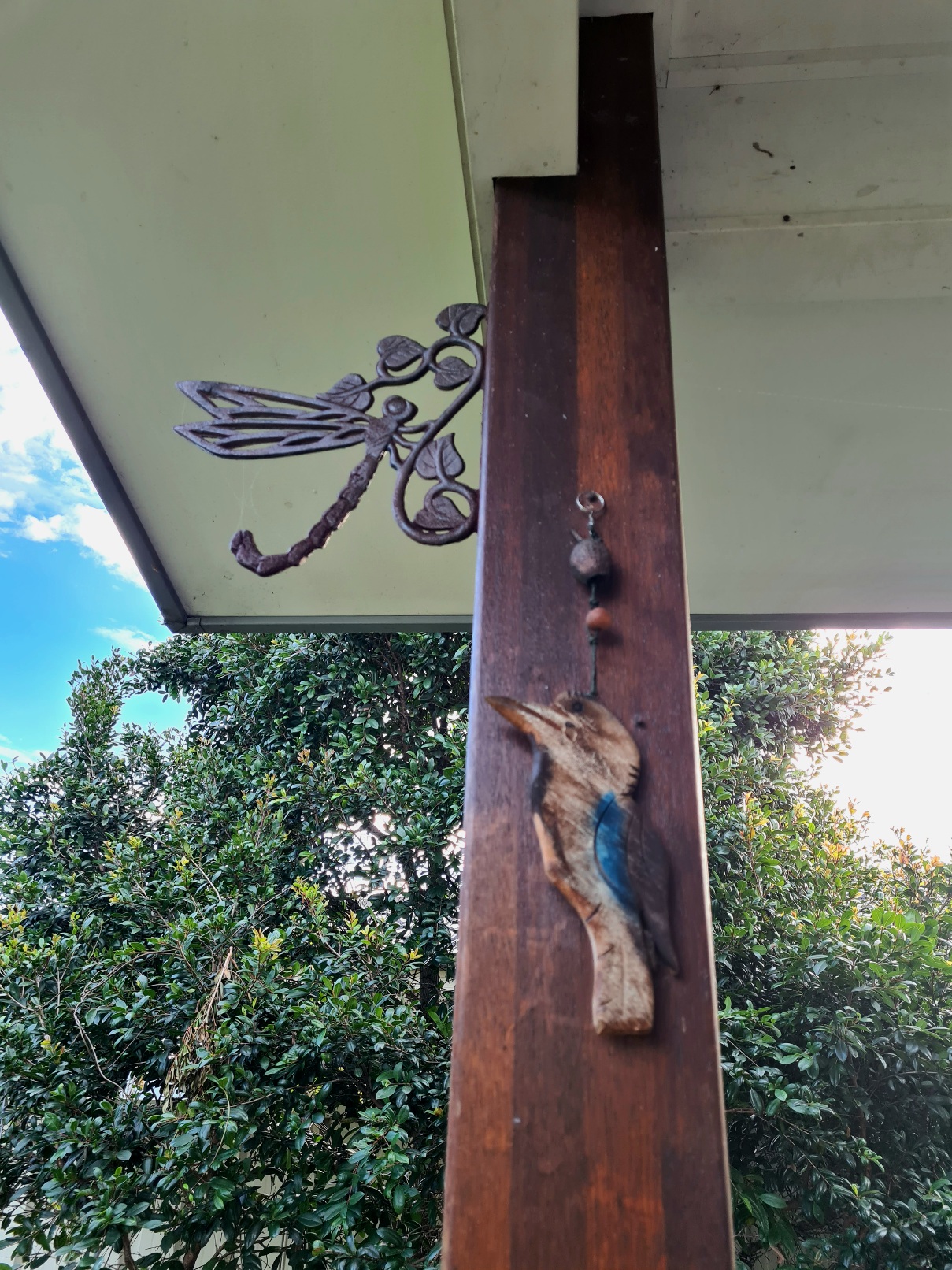 Dragonfly and kookaburra outdoor ornaments